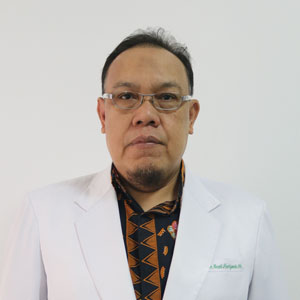 dr. Budi Haryanto, Sp. B